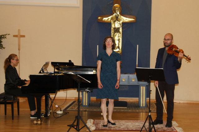 Nigar Dadascheva, Kristina Sturk och Gene Kindell. Foto Dag Magnusson