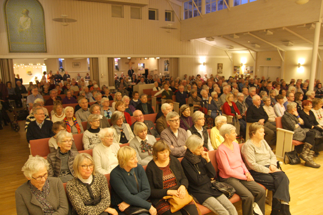 Stor publik i Vasakyrkan